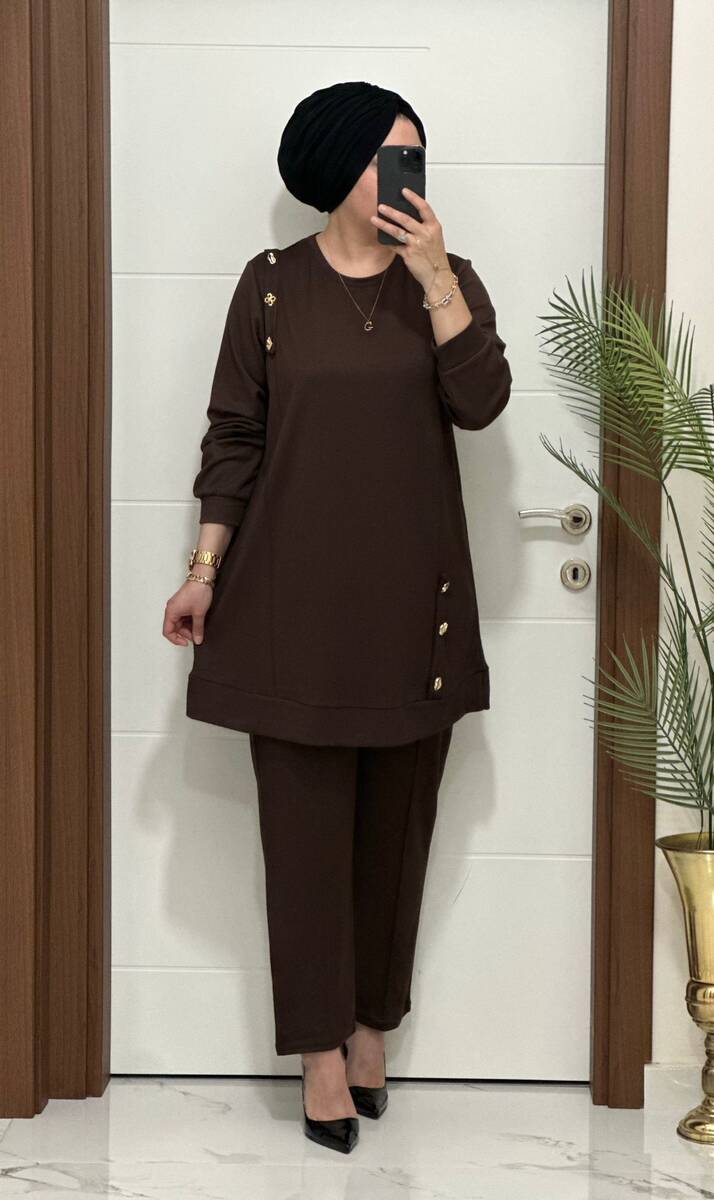 1313 K 150 KAHVE DÜĞME DETAY YAKAMOZ TAKIM