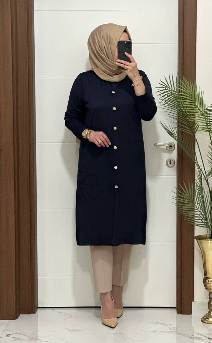 3580 K120 LACİVERT SOĞUK İPLİK DÜĞMELİ HIRKA 