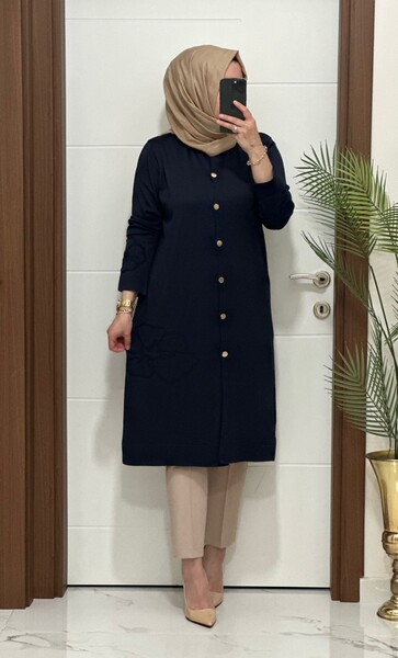 3580 K120 LACİVERT SOĞUK İPLİK DÜĞMELİ HIRKA - Thumbnail